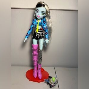 Monster High Doll With Stand